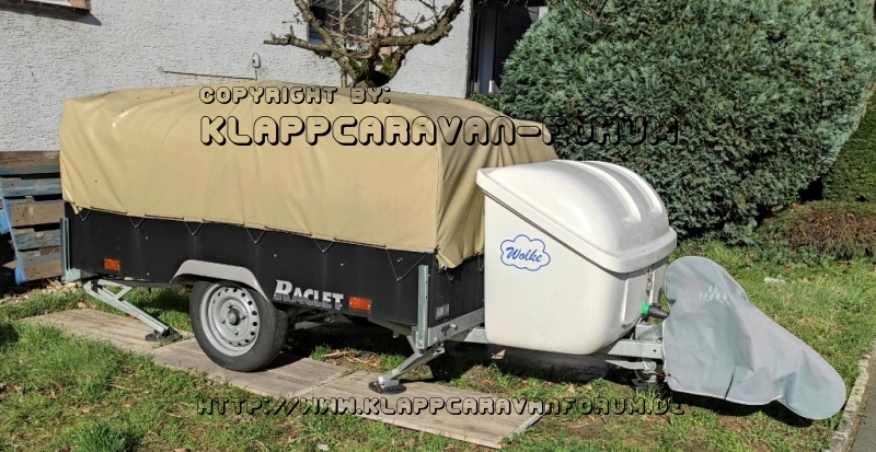 Falti im Vorgarten