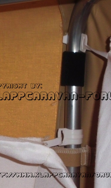Offene Naht im Hauptzelt